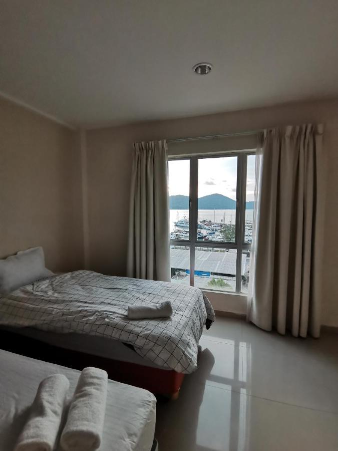 Spacious & Homey Apartment At Marina Island By Jomy Homestay Lumut Eksteriør billede