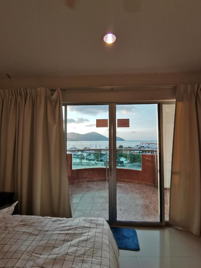 Spacious & Homey Apartment At Marina Island By Jomy Homestay Lumut Eksteriør billede