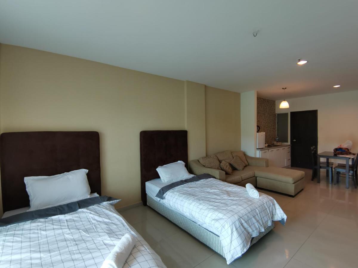 Spacious & Homey Apartment At Marina Island By Jomy Homestay Lumut Eksteriør billede