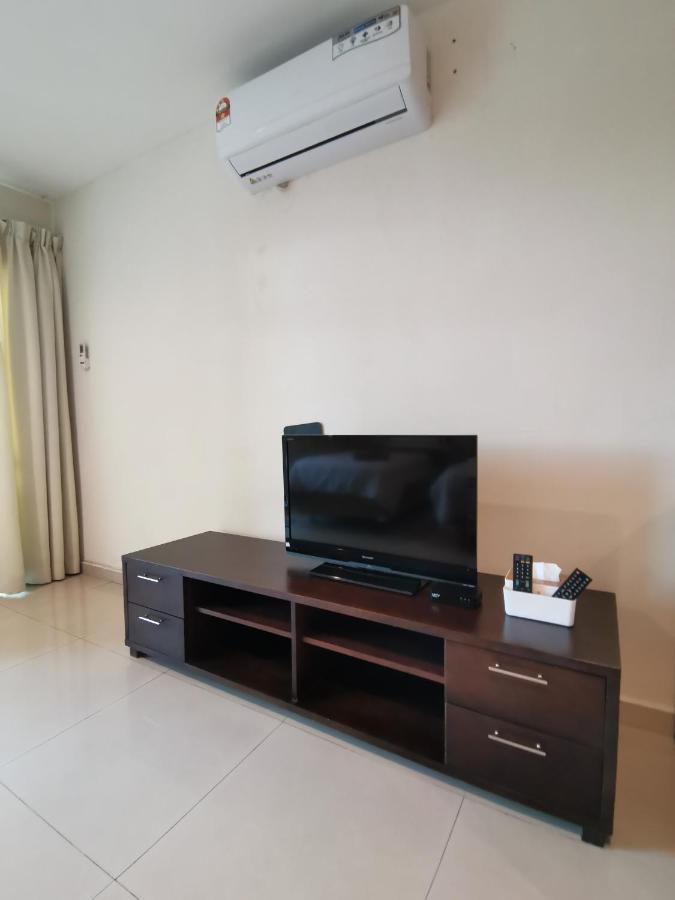 Spacious & Homey Apartment At Marina Island By Jomy Homestay Lumut Eksteriør billede