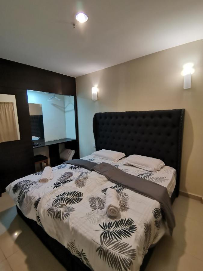 Spacious & Homey Apartment At Marina Island By Jomy Homestay Lumut Eksteriør billede